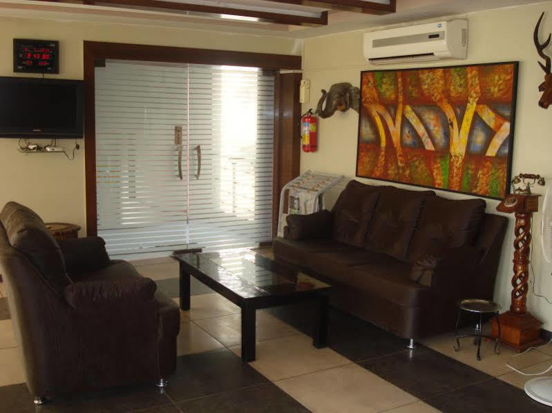 Oyo 4161 Hotel Shailly Inn Ahmedabad Eksteriør billede