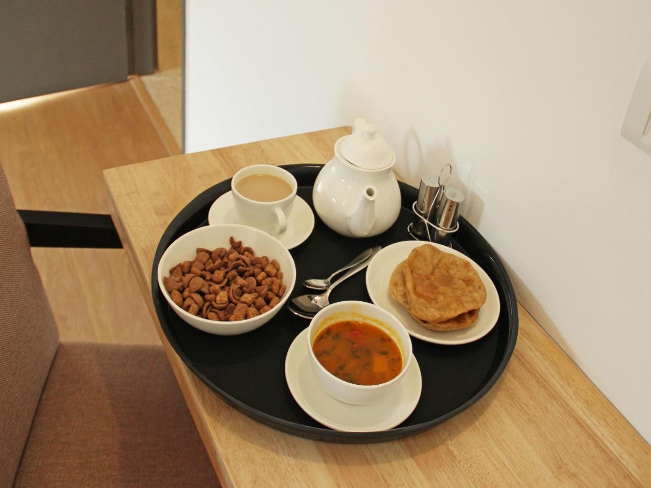 Oyo 4161 Hotel Shailly Inn Ahmedabad Eksteriør billede