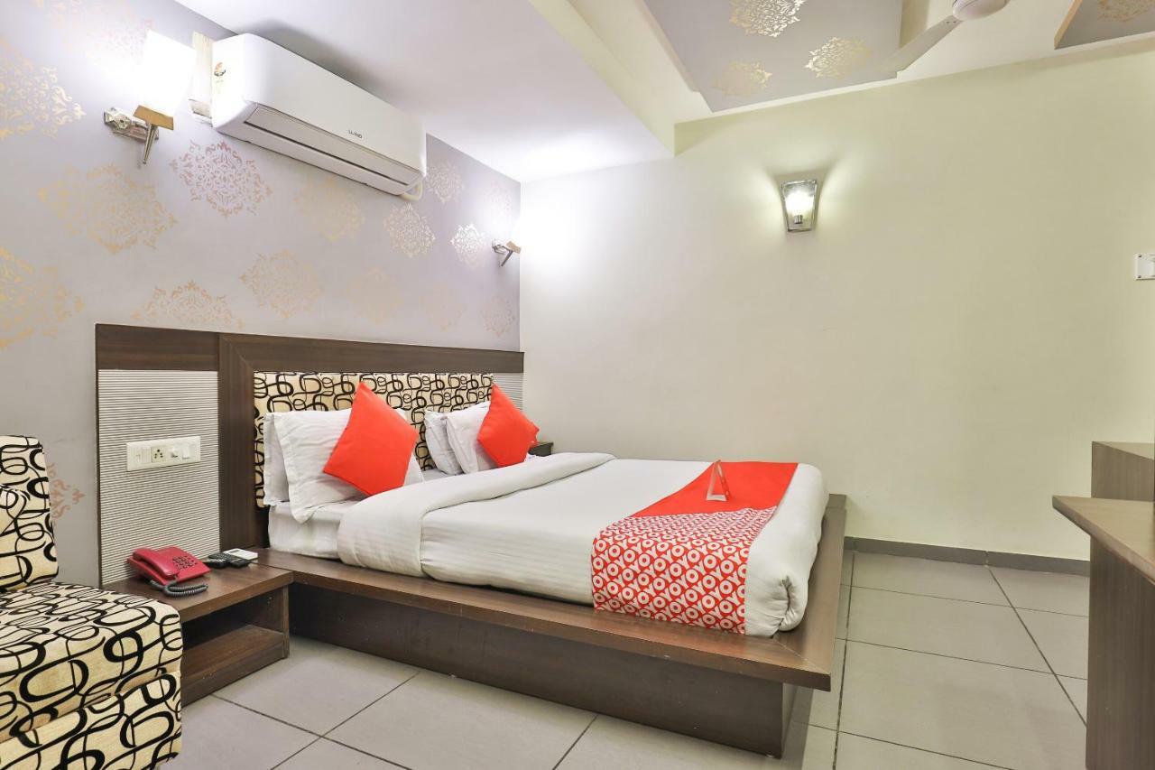 Oyo 4161 Hotel Shailly Inn Ahmedabad Eksteriør billede